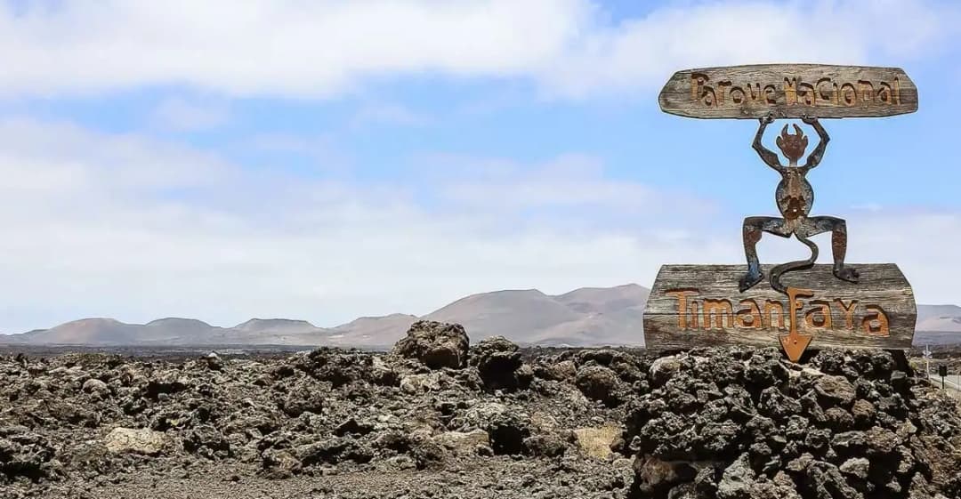 main image of the excursion Excursión de un día al Parque de Timanfaya, Jameos Agua y Cueva Verde