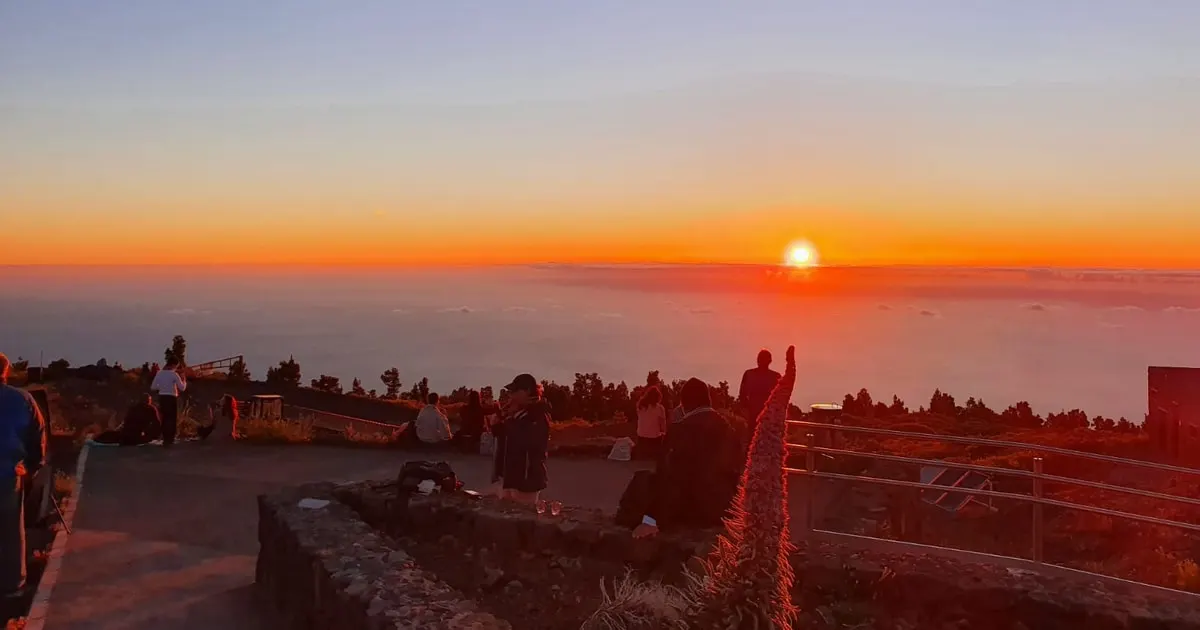 Thumbnail 2 of the excursion /la-palma/estrellas-roque/estrellas3.webp