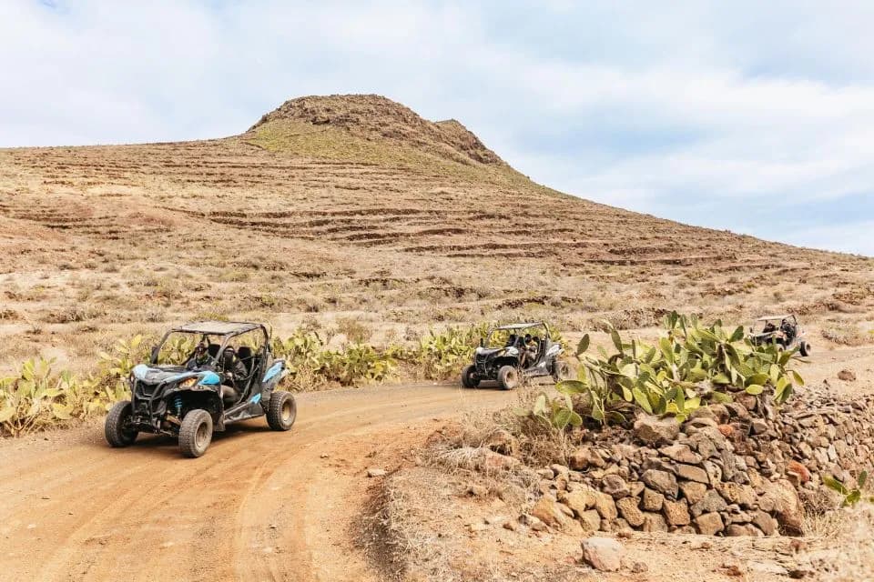 main image of the excursion /lanzarote/buggy/buggy1.webp