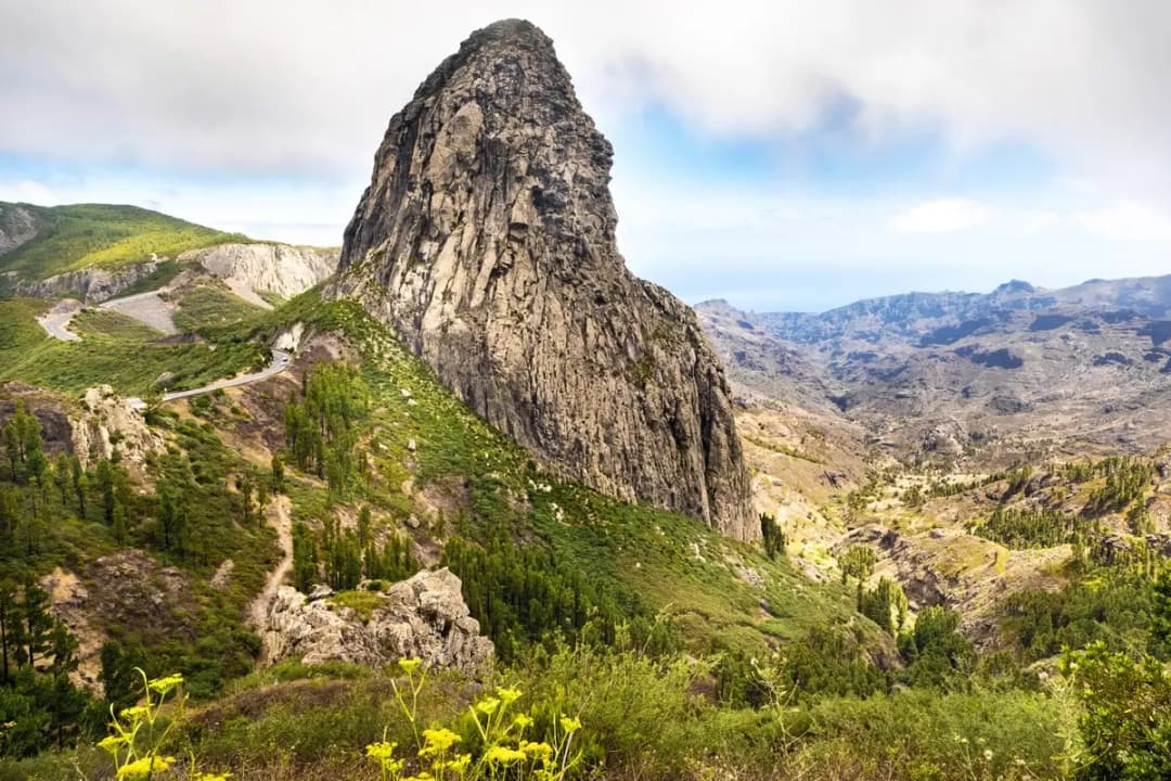 main image of the excursion Tour guiado a La Gomera con ferri y almuerzo desde Tenerife